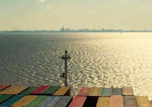 cap-saint-raphael-conteneurs-arrivée-buenos-aires-google-wordpress-daniel-fohr